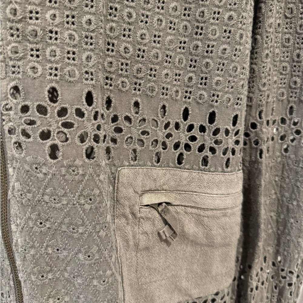 Sundance Embroidered Eyelet Cutout Boho Bomber Jacket size Large L 100% cotton - Picture 4 of 8